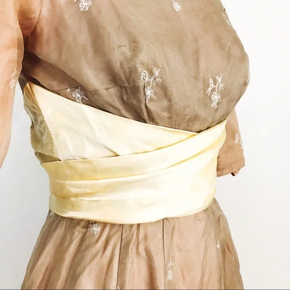 Vintage 1950’s Kay-Seliq Embroidered Organza DressSize XS